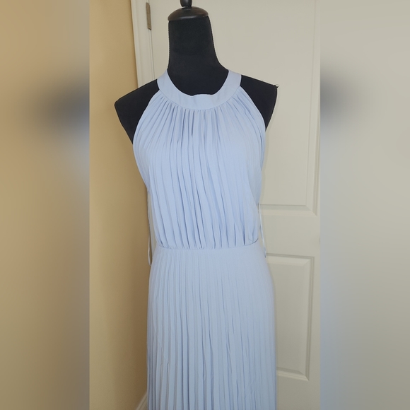 Halston heritage Pleated gown - Picture 3 of 12